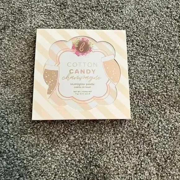 NWT Beauty Bakerie Blush Highlighter Palette - Picture 2 of 4